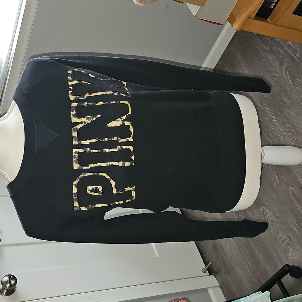 Womens VS PINK crew neck sweatshirt. Cheetah and black sz Small - Picture 2 of 7